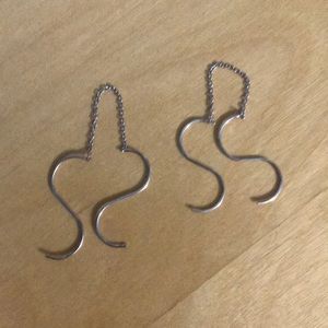 Silver pull through earrings